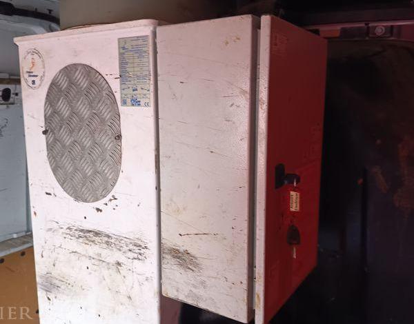 RENAULT MASTER AVEC NACELLE FRANCE ELEV 121 FCC – 11M – DIESEL – 1700 H – ANNEE 2017 ROUGE ES-003-DL