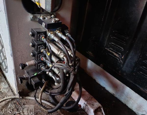 RENAULT MASTER AVEC NACELLE FRANCE ELEV 121 FCC – 11M – DIESEL – 1700 H – ANNEE 2017 ROUGE ES-003-DL