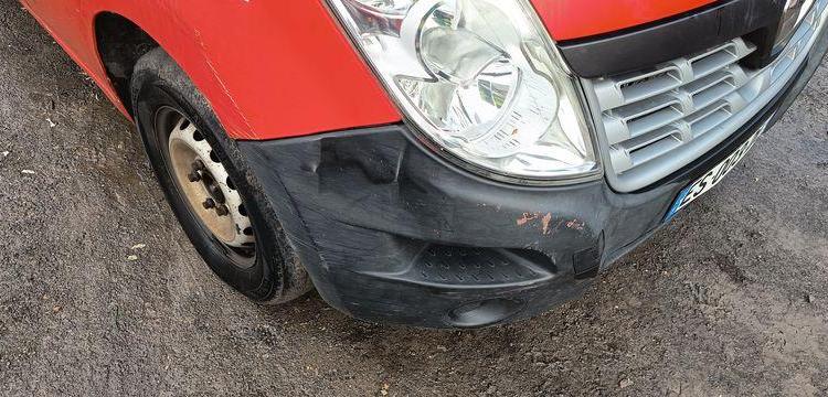 RENAULT MASTER AVEC NACELLE FRANCE ELEV 121 FCC – 11M – DIESEL – 1700 H – ANNEE 2017 ROUGE ES-003-DL