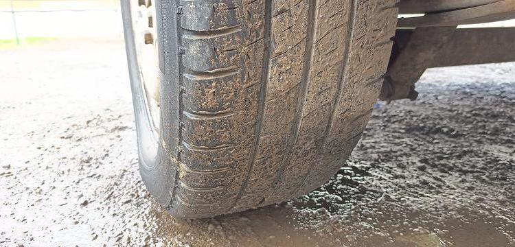 RENAULT MASTER AVEC NACELLE FRANCE ELEV 121 FCC – 11M – DIESEL – 1700 H – ANNEE 2017 ROUGE ES-003-DL