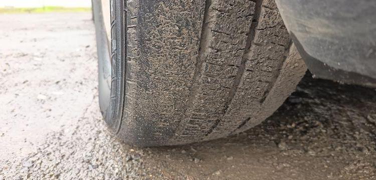 RENAULT MASTER AVEC NACELLE FRANCE ELEV 121 FCC – 11M – DIESEL – 1700 H – ANNEE 2017 ROUGE ES-003-DL