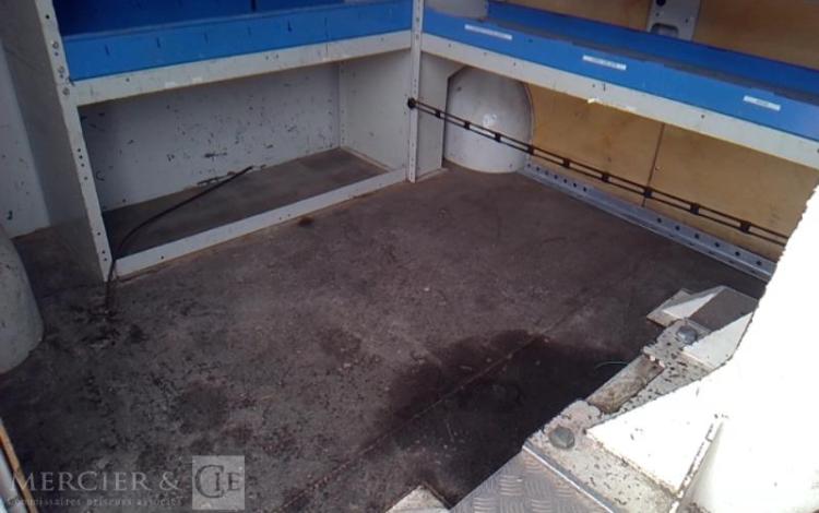 RENAULT MASTER NACELLE SUR VL 12M 1783H BLANC ES-049-CQ