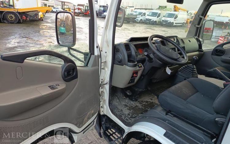 NISSAN NT400 AVEC NACELLE TOPY11 – 10 M – DIESEL – 1420 H –  98070 KMS – AN 2017 BLANC ES-823-TE