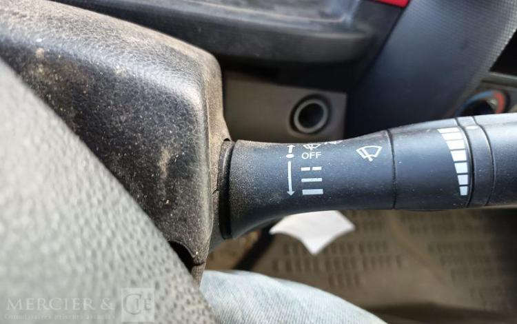 NISSAN NT400 AVEC NACELLE TOPY11 – 10 M – DIESEL – 1420 H –  98070 KMS – AN 2017 BLANC ES-823-TE