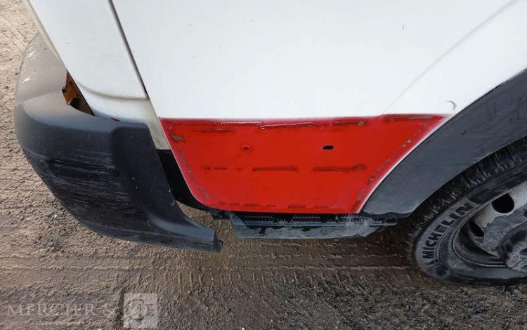 NISSAN NT400 AVEC NACELLE TOPY11 – 10 M – DIESEL – 1420 H –  98070 KMS – AN 2017 BLANC ES-823-TE