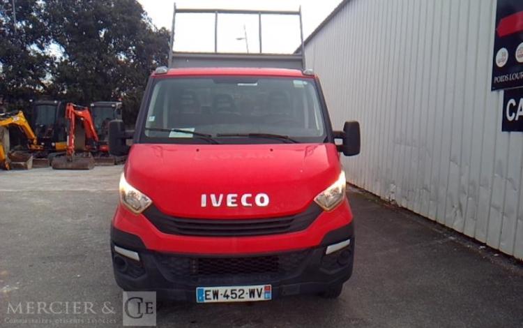 IVECO 35-120 BENNE SIMPLE CABINE COFFRE ROUGE EW-452-WV