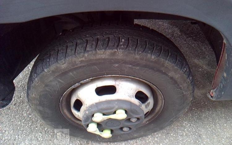 IVECO 35-120 BENNE SIMPLE CABINE COFFRE ROUGE EW-452-WV