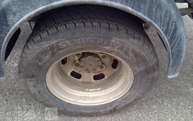 IVECO 35-120 BENNE SIMPLE CABINE COFFRE ROUGE EW-452-WV