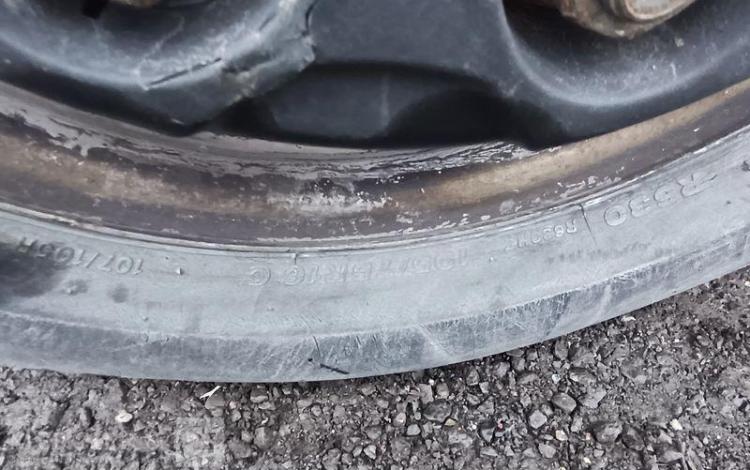 IVECO DAILY 35C12 BENNE AVEC COFFRE ACIER DIESEL – 156826 KMS – ANNEE 2018 ROUGE EX-603-LT