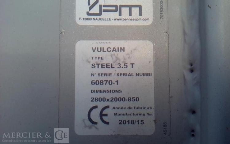 IVECO 35S12 BENNE SIMPLE CABINE COFFRE  EX-857-TN