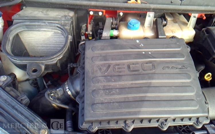 IVECO 35S12 BENNE SIMPLE CABINE COFFRE  EX-857-TN