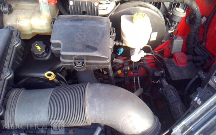 IVECO 35S12 BENNE SIMPLE CABINE COFFRE  EX-857-TN