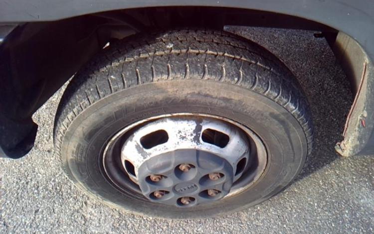 IVECO 35S12 BENNE SIMPLE CABINE COFFRE  EX-857-TN