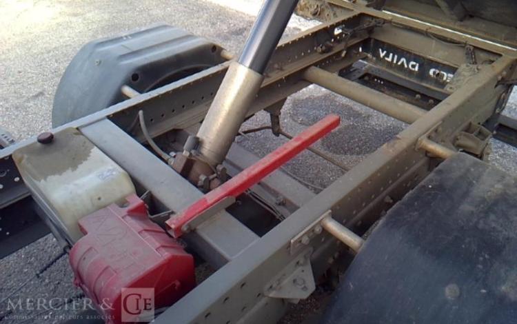 IVECO 35S12 BENNE SIMPLE CABINE COFFRE  EX-857-TN