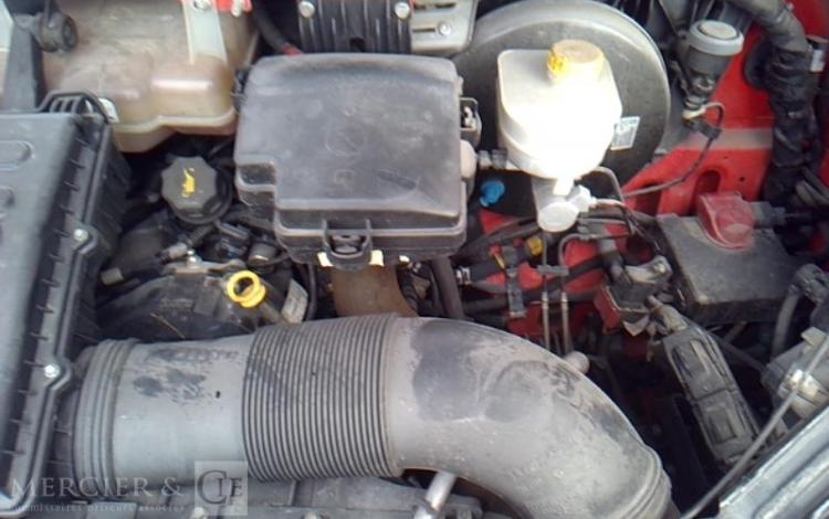 IVECO 35-120 BENNE SIMPLE CABINE COFFRE  EY-135-MK