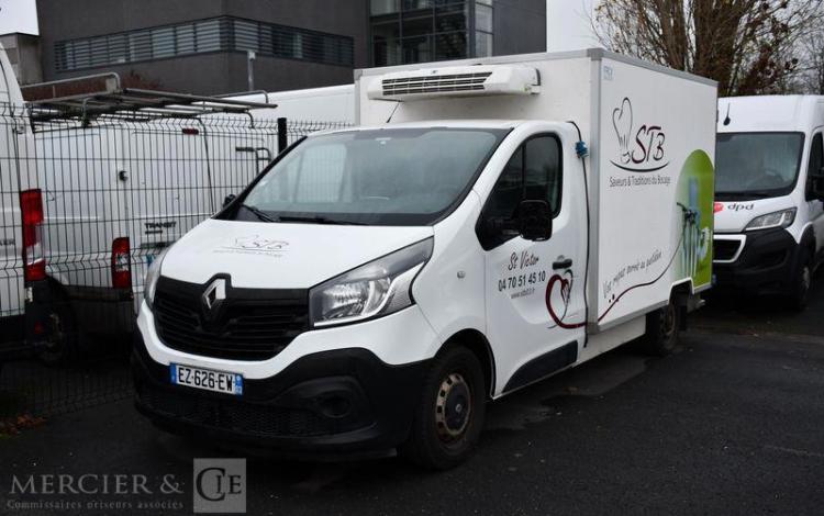 RENAULT TRAFIC BLANC EZ-626-EW
