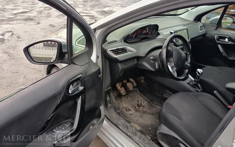 PEUGEOT 208 I PHASE 2 5 PPORTES 1.5 BLUE HDi BVM6 S&S 100 CV – DIESEL – ANNE 2018 GRIS FB-790-WX