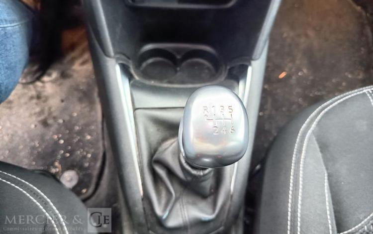 PEUGEOT 208 I PHASE 2 5 PPORTES 1.5 BLUE HDi BVM6 S&S 100 CV – DIESEL – ANNE 2018 GRIS FB-790-WX