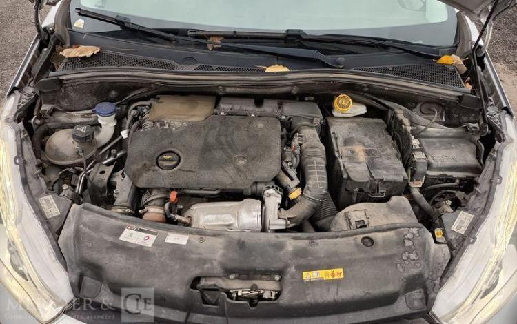 PEUGEOT 208 I PHASE 2 5 PPORTES 1.5 BLUE HDi BVM6 S&S 100 CV – DIESEL – ANNE 2018 GRIS FB-790-WX