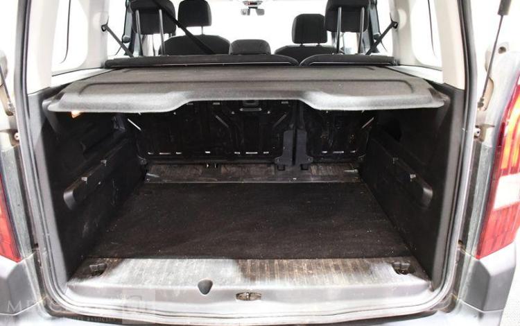 PEUGEOT RIFTER BLANC FC-881-XY