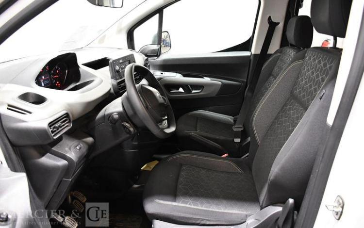 PEUGEOT RIFTER BLANC FC-881-XY
