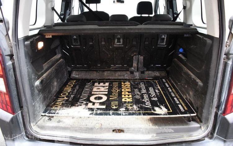 PEUGEOT RIFTER BLANC FC-882-XY