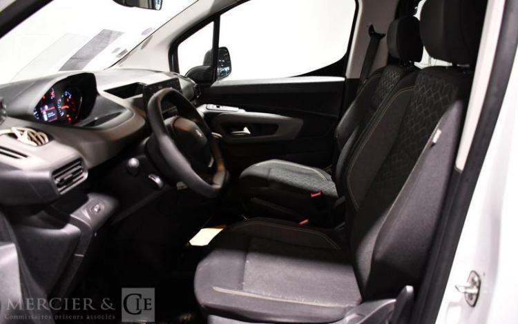 PEUGEOT RIFTER BLANC FE-557-FN