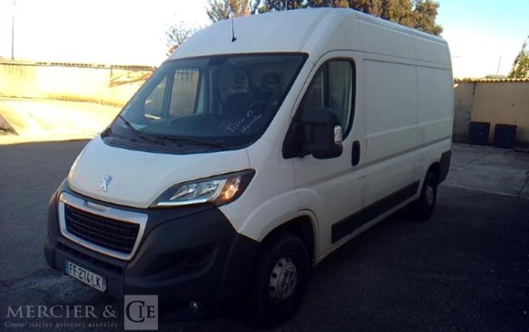 PEUGEOT BOXER 330 2.0 BLUEHDI 130 L2H2 PREMIUM PACK BLANC FF-274-LK