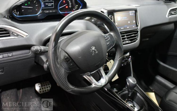 PEUGEOT 2008 1.2 PURETECH 110ch CROSSWAY EAT6 NOIR FG-157-GZ