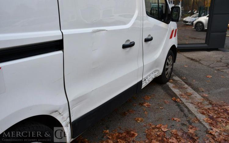 RENAULT TRAFIC GD CFT DCI 125 BLANC FG-412-CB