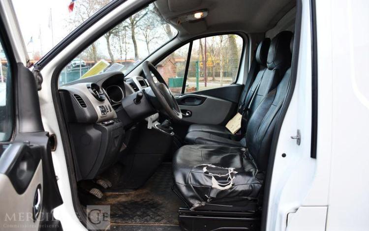 RENAULT TRAFIC GD CFT DCI 125 BLANC FG-412-CB