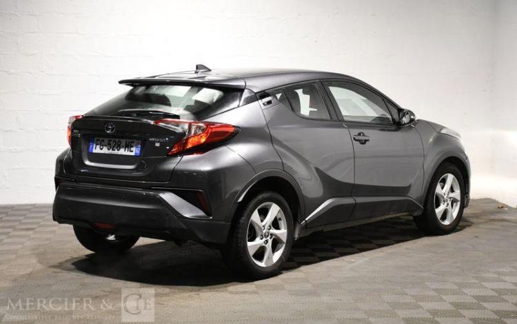 TOYOTA C-HR 1.8 HSD 122H 100 FULL-HYBRID DYNAMIC 4X2 E-CVT BVA GRIS FG-528-ME