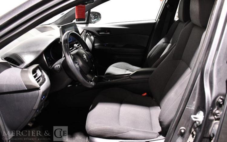 TOYOTA C-HR 1.8 HSD 122H 100 FULL-HYBRID DYNAMIC 4X2 E-CVT BVA GRIS FG-528-ME