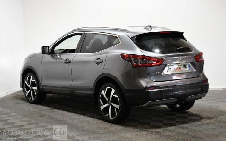 NISSAN QASHQAI 1.3 DIGT 140 TEKNA PLUS GRIS FG-957-MK