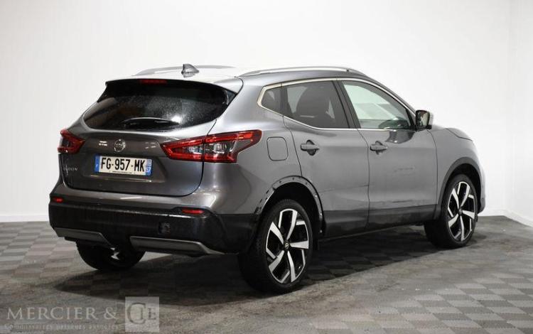 NISSAN QASHQAI 1.3 DIGT 140 TEKNA PLUS GRIS FG-957-MK