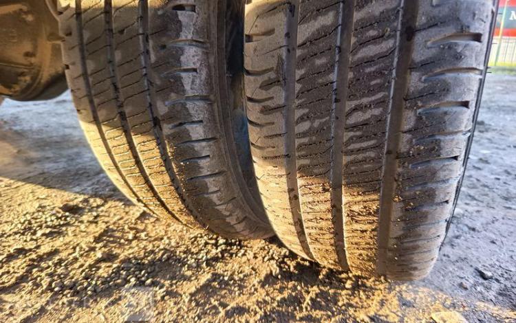 NISSAN NT400 CABSTAR 3,0 TD 16V 130 CV AVEC BENNE –  DIESEL – 66273 KMS – ANNEE 2019 BLANC FH-699-AZ