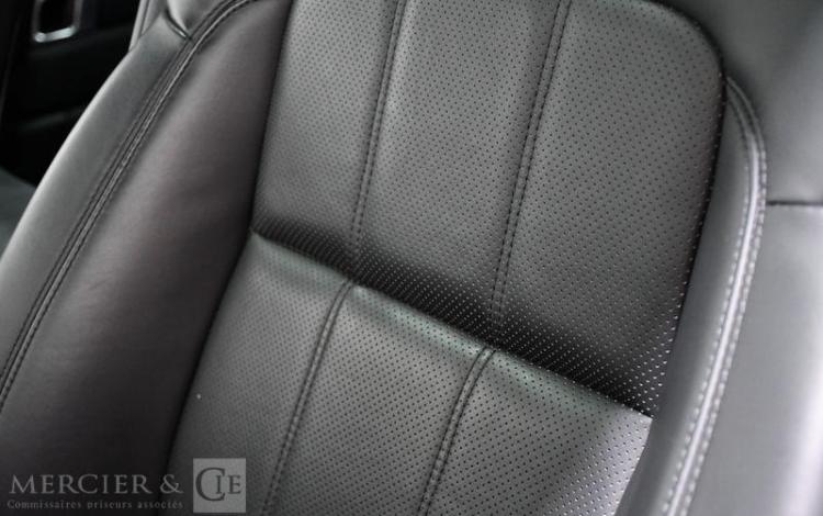 LAND ROVER RANGE ROVER 2.0 P400E 404H 300 PHEV HYBRID HSE 4WD BVA
E vente à pro unqiuement GRIS FK-169-AE