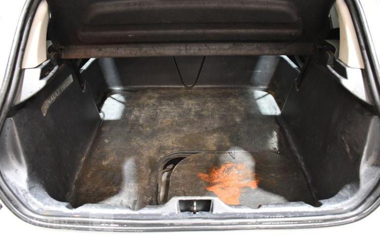 RENAULT CLIO SOCIETE 1.5 DCI 75 ENERGY BUSINESS REVERSIBLE BLANC FK-625-AA