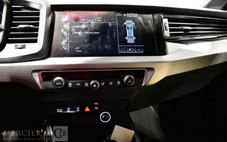 AUDI A1 SPORTBACK 35 1,5 TFSI 150CH SLINE BLANC FL-077-DY