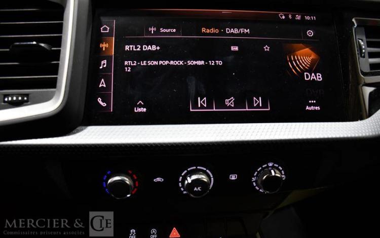 AUDI A1 SPORTBACK 1.0 30 TFSI 115 BUSINESS LINE S-TRONIC NOIR FL-953-HM