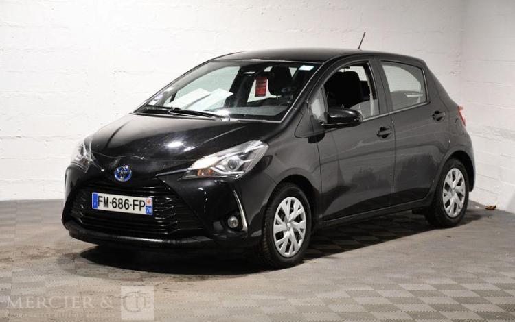 TOYOTA YARIS 3 100 H FRANCE BUSINESS NOIR FM-686-FP