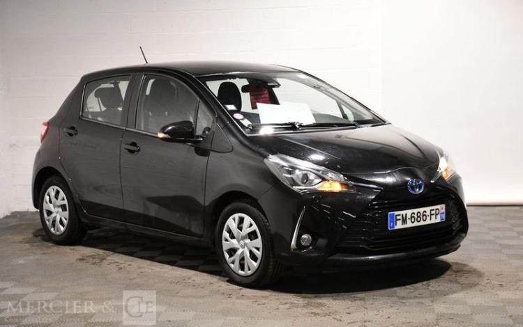 TOYOTA YARIS 3 100 H FRANCE BUSINESS NOIR FM-686-FP