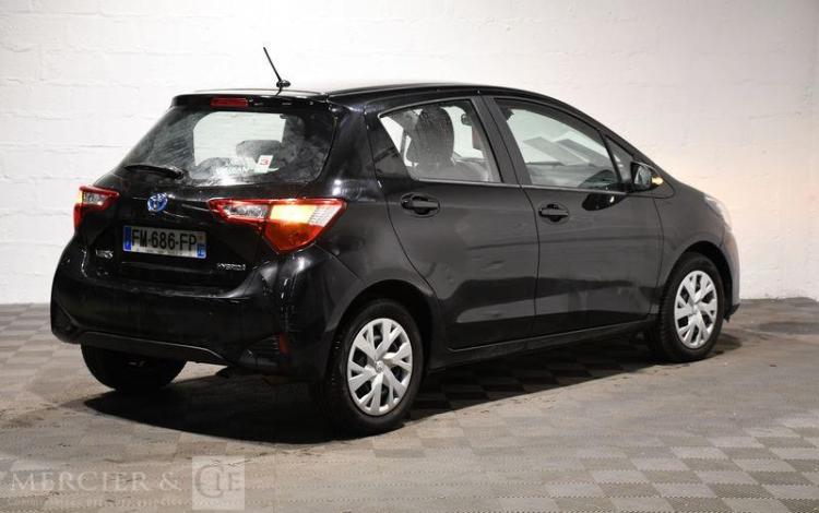 TOYOTA YARIS 3 100 H FRANCE BUSINESS NOIR FM-686-FP