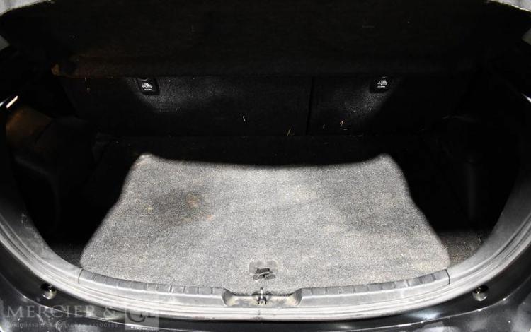 TOYOTA YARIS 3 100 H FRANCE BUSINESS NOIR FM-686-FP