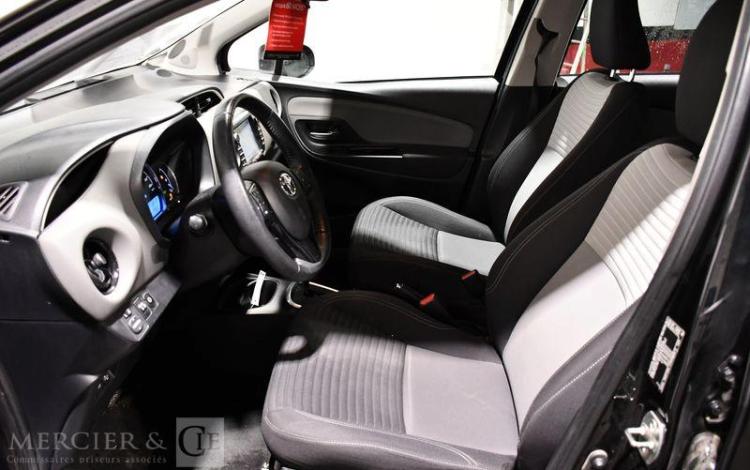 TOYOTA YARIS 3 100 H FRANCE BUSINESS NOIR FM-686-FP