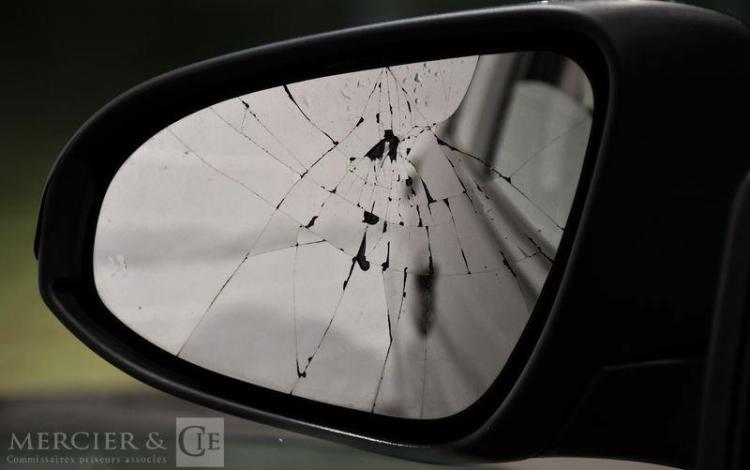 TOYOTA YARIS 3 100 H FRANCE BUSINESS NOIR FM-686-FP