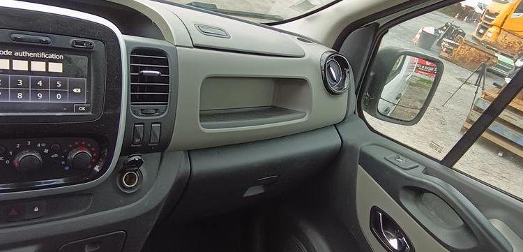 RENAULT TRAFIC 1,6DCI 120CV AVEC NACELLE KLUBB/K21 – 9M – 1138 HEURES  – ANNEE 2020 BLANC FN-131-ML