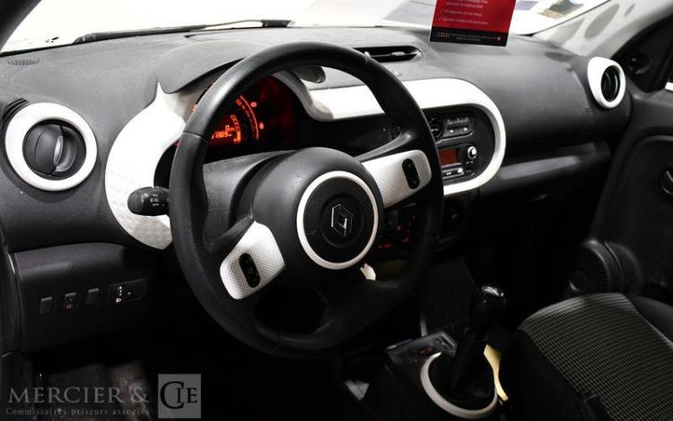 RENAULT TWINGO LIFE SCE 65 VERT FQ-084-AS