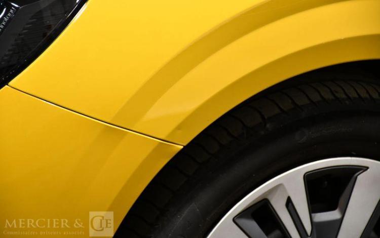 PEUGEOT 208 1,2 PURE TECH  ACTIVE BUSINESS S&S JAUNE FQ-387-WS