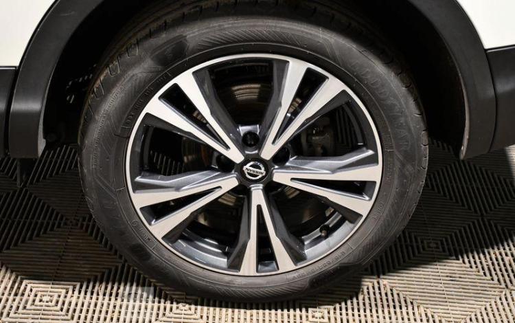 NISSAN QASHQAI DCI 115 N-CONNECTA BLANC FQ-966-TB